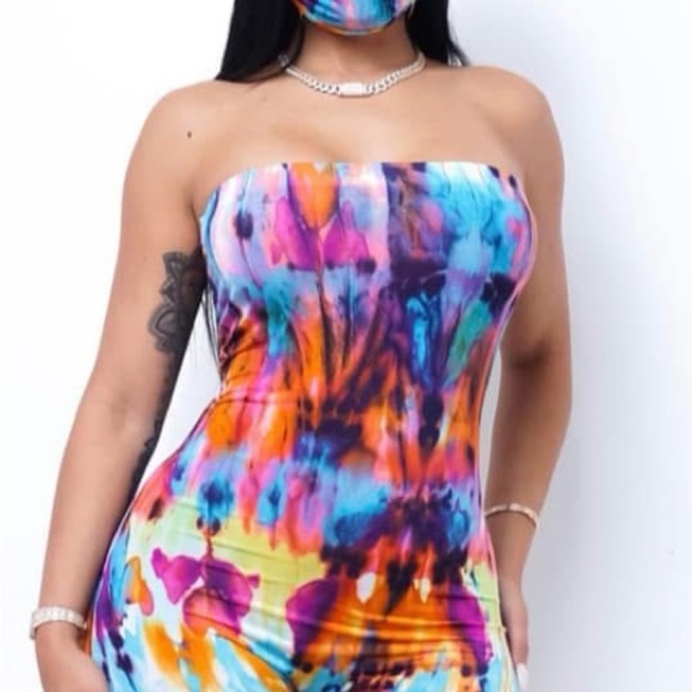 Vibrant Tie-Dye Strapless Dress with Mask